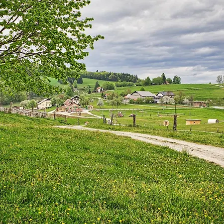 Luxury Ana With Hot Tub Vakantiehuis Visnja Gora