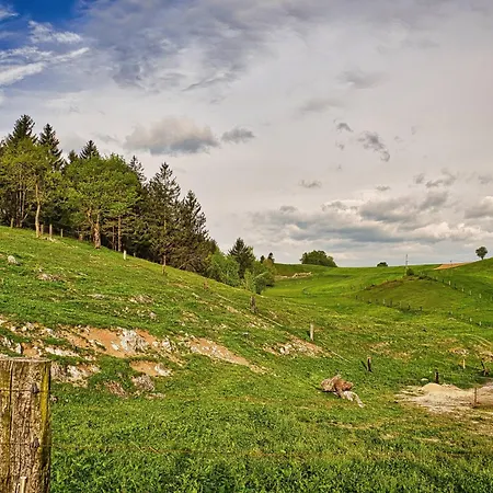 Hébergement de vacances Luxury Ana With Hot Tub Visnja Gora