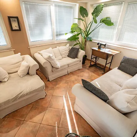 Luxury Ana With Hot Tub Holiday home