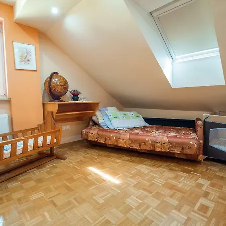 Dom wakacyjny Luxury Ana With Hot Tub Visnja Gora