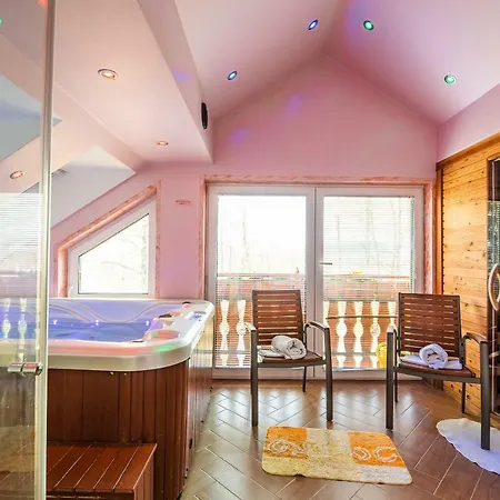 Hébergement de vacances Luxury Ana With Hot Tub