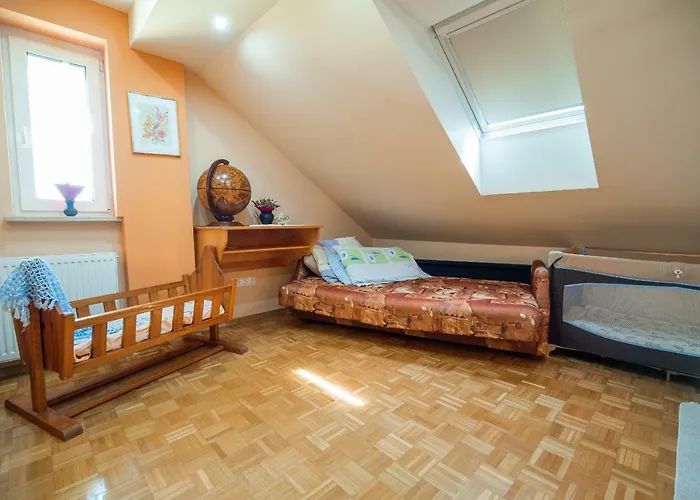 Ferienhaus Luxury Ana With Hot Tub Visnja Gora