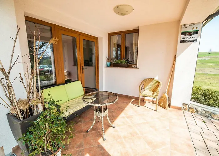 Luxury Ana With Hot Tub Ferienhaus Visnja Gora