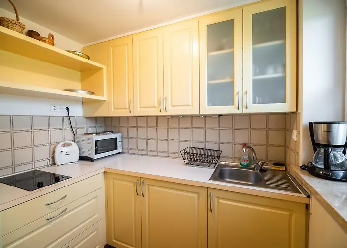 Luxury Ana With Hot Tub Ferienhaus