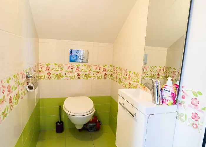 Luxury Ana With Hot Tub Visnja Gora